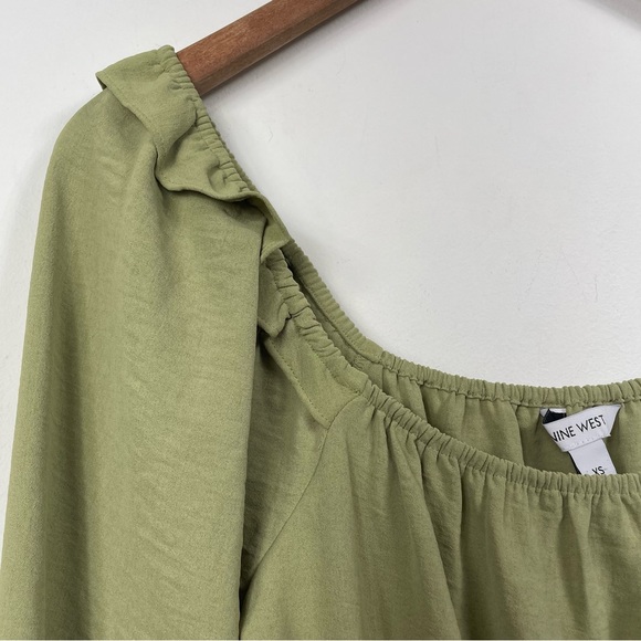 NWT Satin Chartreuse Off Shoulder Top XS Green Prairie Peplum Career Trendy - Picture 5 of 11